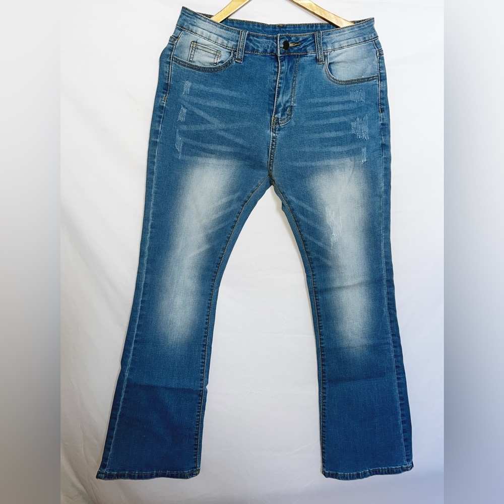 NWT women’s flare jeans